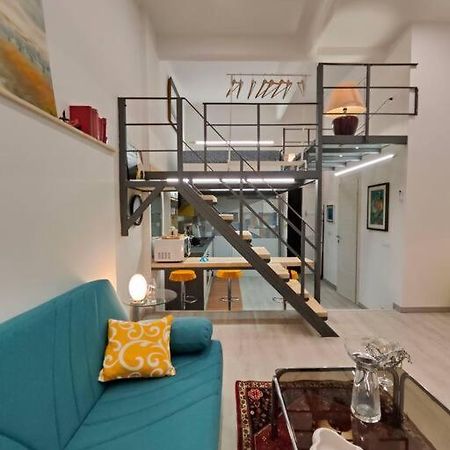 La Casa Dei Cristalli Lägenhet Genua Exteriör bild