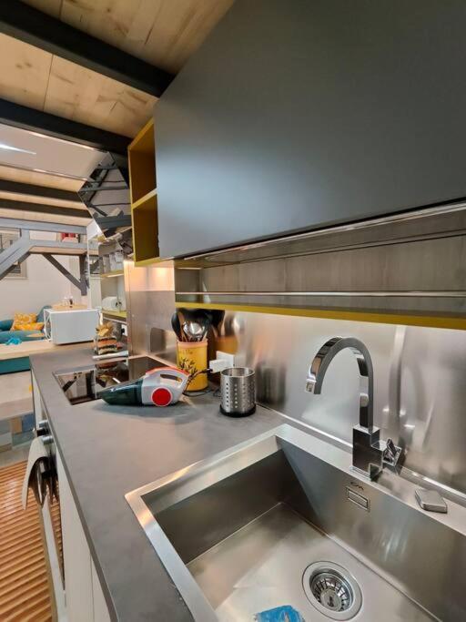 La Casa Dei Cristalli Lägenhet Genua Exteriör bild